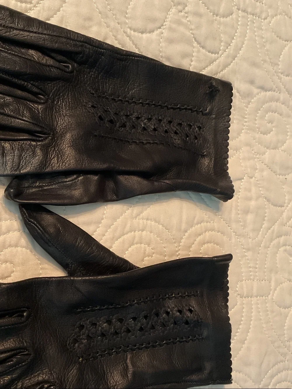 N/A timeless black